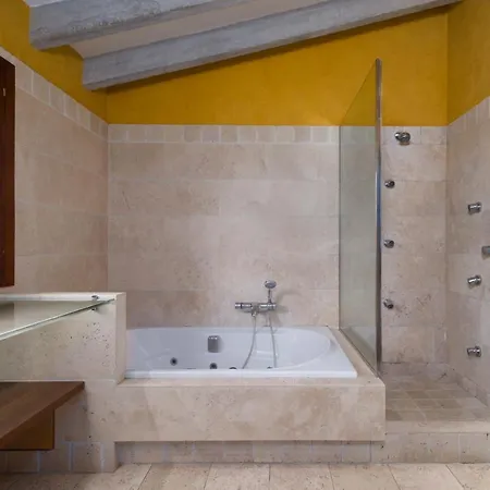 Toni Gat Villa Bunyola